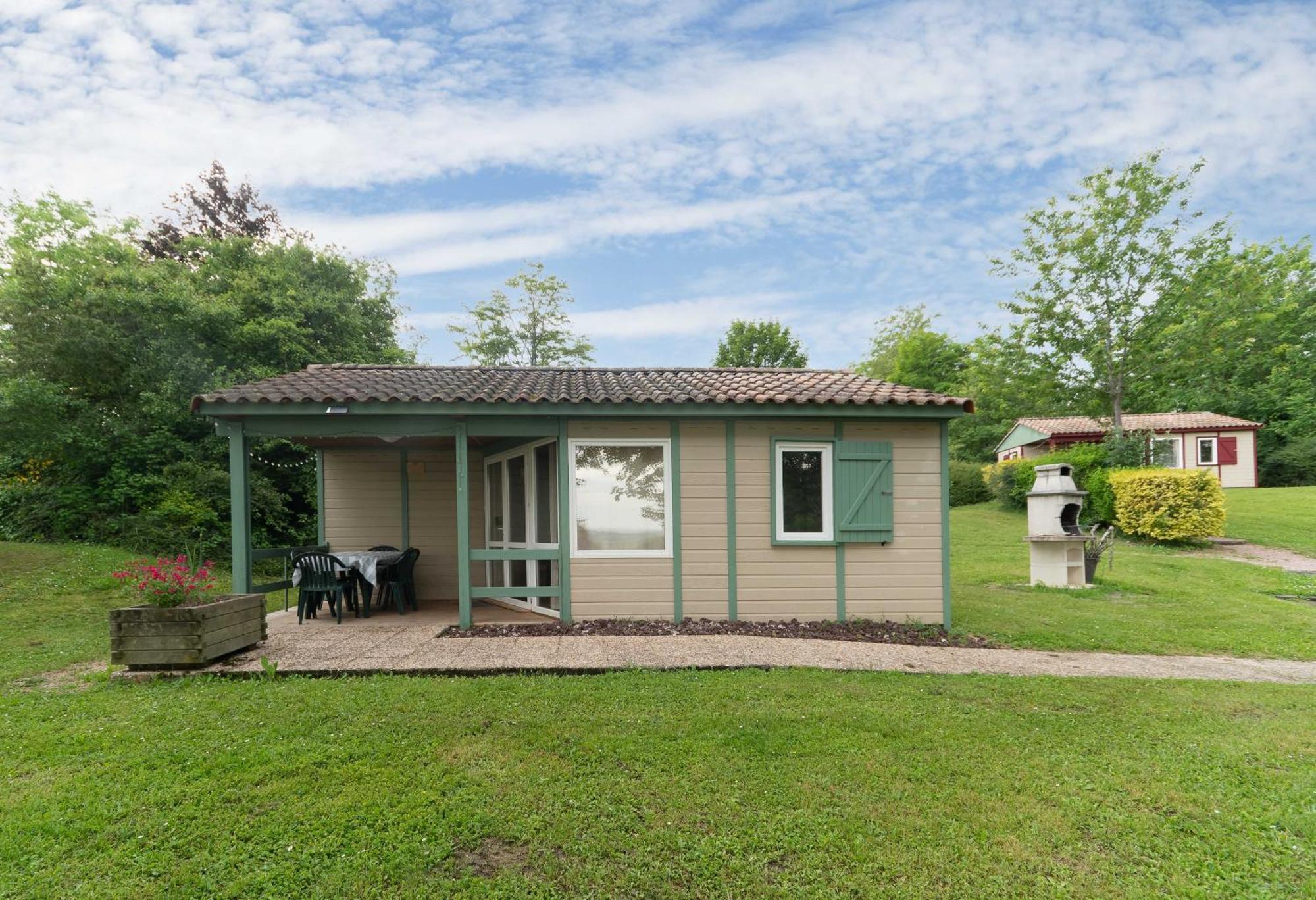 Camping Le Mont Libre - Cottage & Espace Nature - גנה מראה חיצוני תמונה