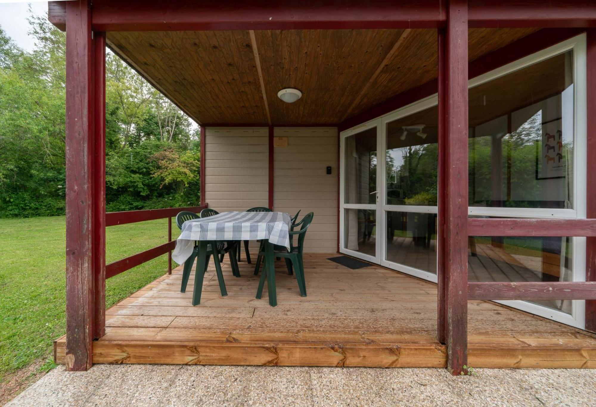 Camping Le Mont Libre - Cottage & Espace Nature - גנה מראה חיצוני תמונה